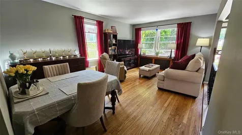 133 Hilltop Acres Yonkers NY 10704