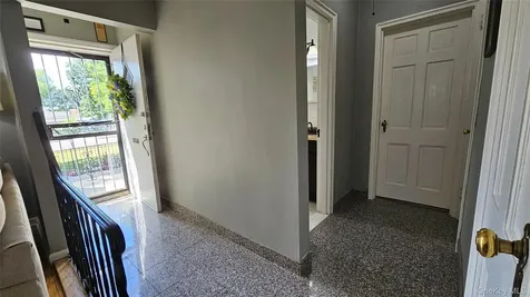 133 Hilltop Acres Yonkers NY 10704