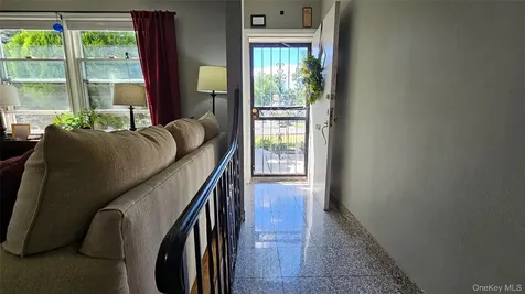 133 Hilltop Acres Yonkers NY 10704
