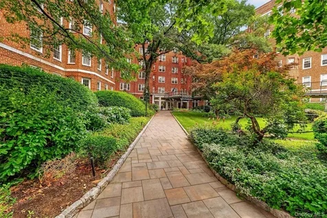 949 Palmer Road Bronxville NY 10708