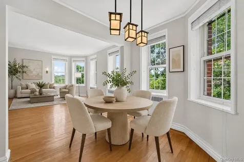 949 Palmer Road Bronxville NY 10708