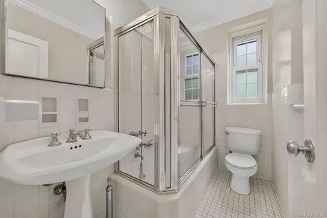 949 Palmer Road Bronxville NY 10708