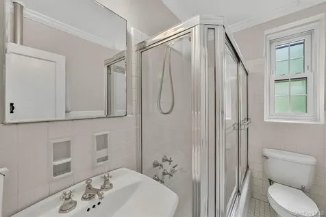949 Palmer Road Bronxville NY 10708
