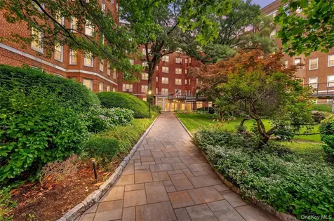 949 Palmer Road Bronxville NY 10708