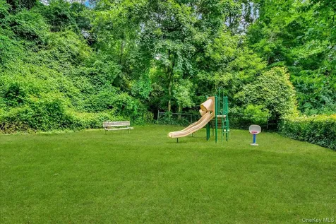 40 Rockledge Hartsdale NY 10530