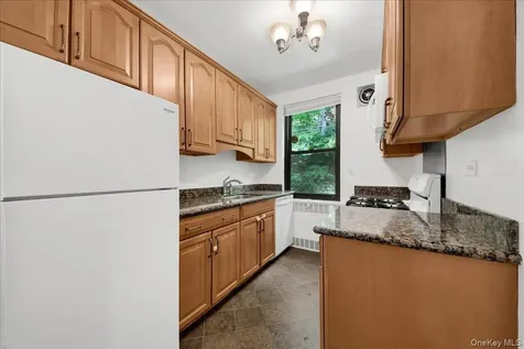 40 Rockledge Hartsdale NY 10530
