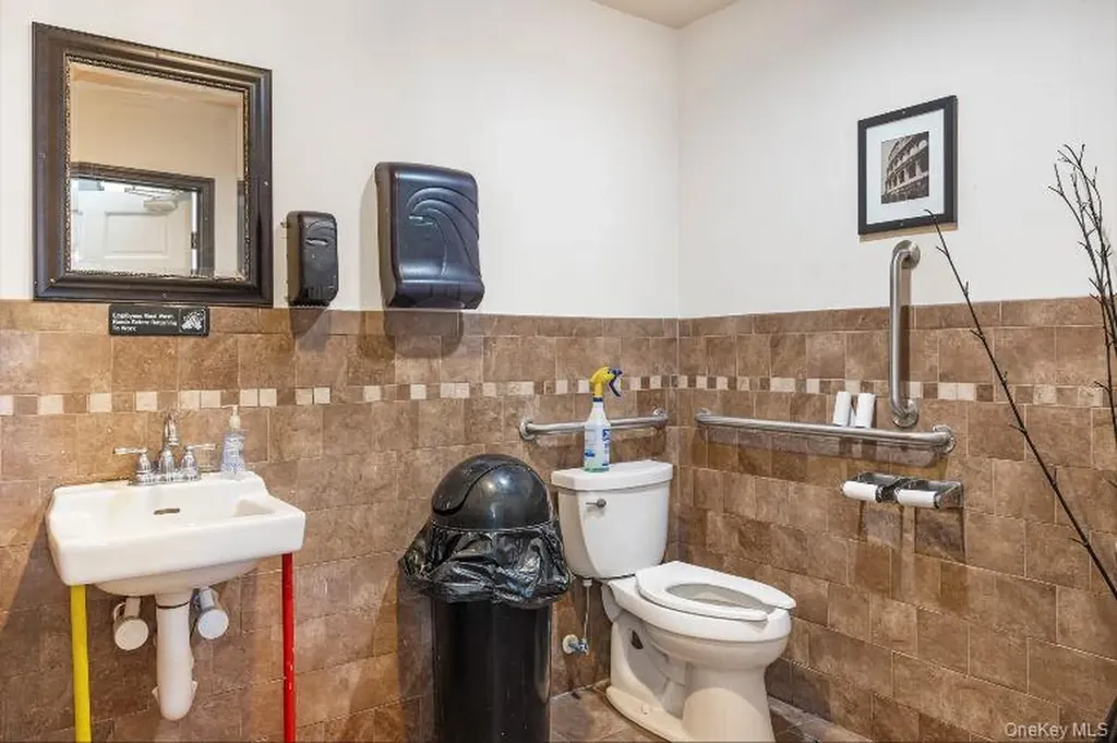 97 Merrick Road Baldwin NY 11510