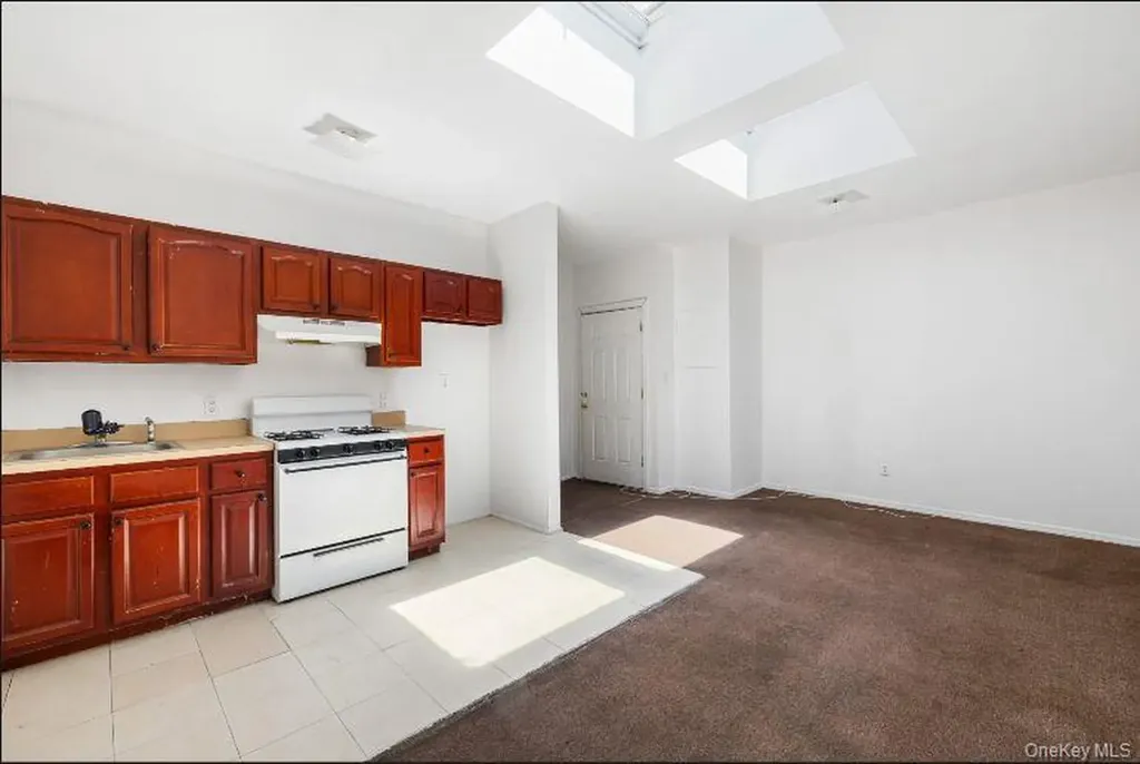 97 Merrick Road Baldwin NY 11510