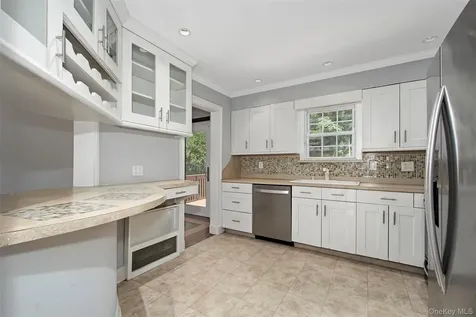 303 Livingston Avenue Mamaroneck NY 10543
