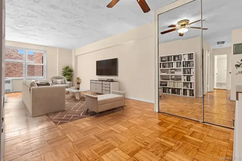 10 Old Mamaroneck Road White Plains NY 10605