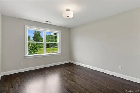 1219 Henry Avenue Mamaroneck NY 10543