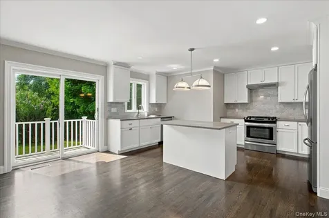 1219 Henry Avenue Mamaroneck NY 10543