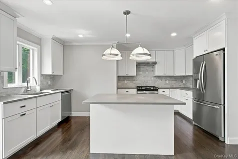 1219 Henry Avenue Mamaroneck NY 10543