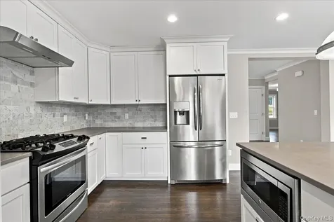 1219 Henry Avenue Mamaroneck NY 10543