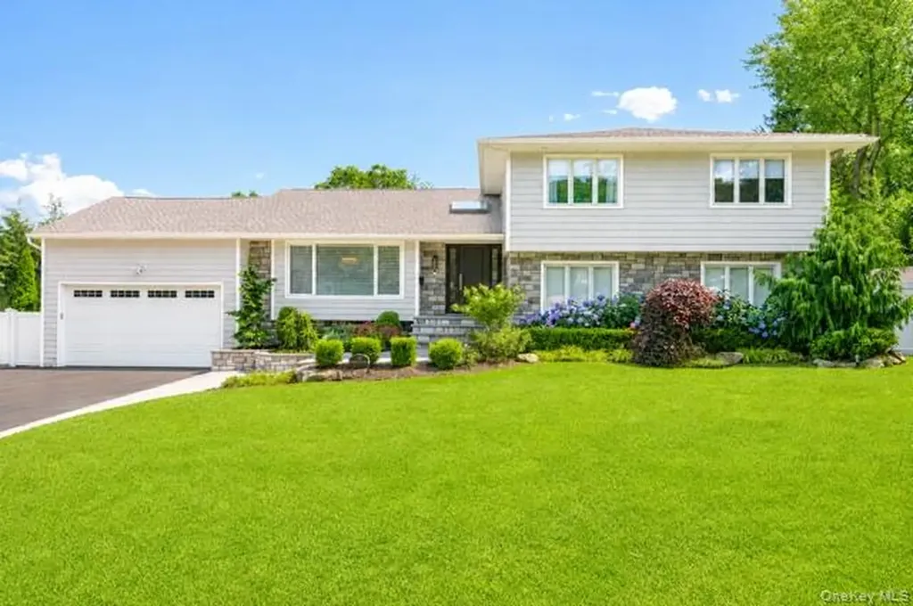 15 Pound Ridge Road Plainview NY 11803