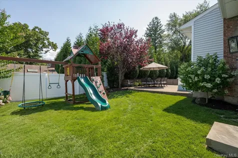 15 Pound Ridge Road Plainview NY 11803