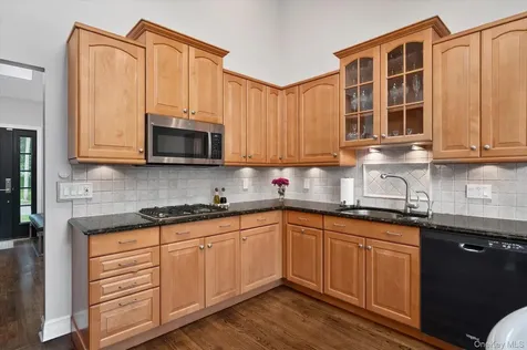 15 Pound Ridge Road Plainview NY 11803