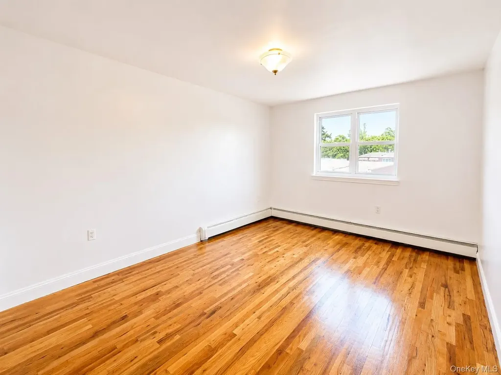 533 Soundview Avenue Bronx NY 10473