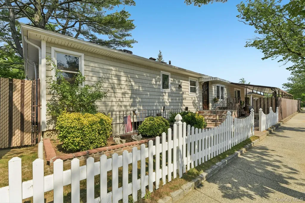 7814 Langdale Street New Hyde Park NY 11040