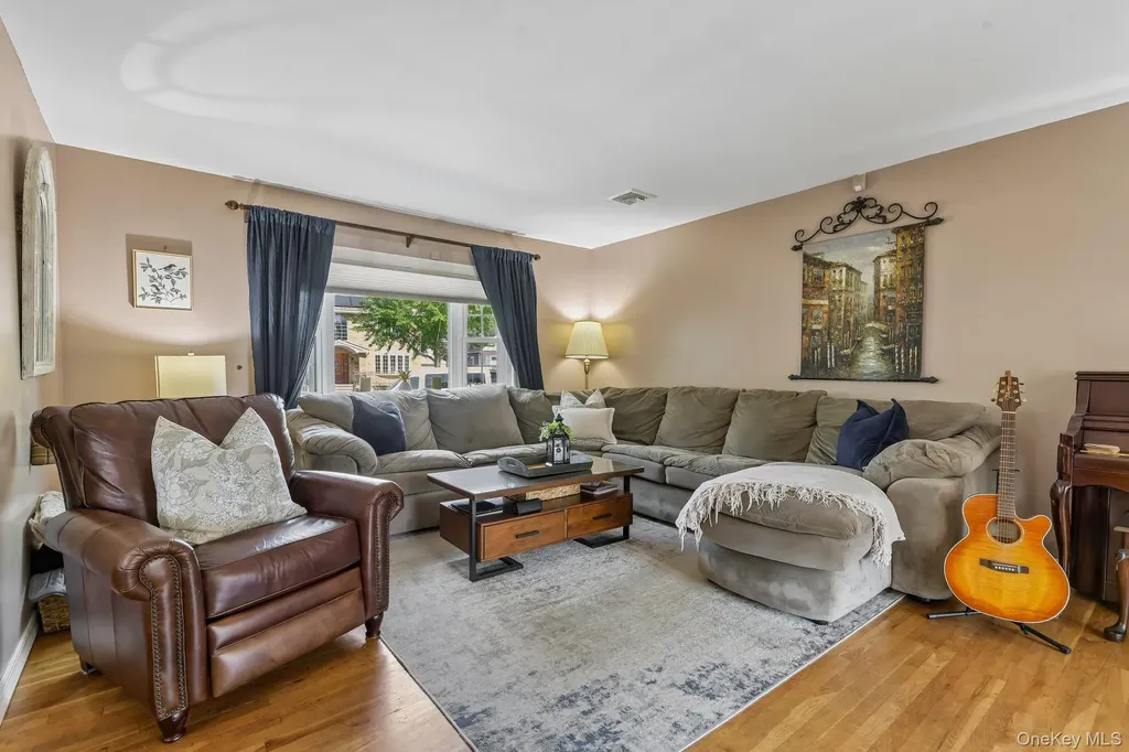 7814 Langdale Street New Hyde Park NY 11040