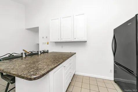 195 N Albany Avenue Massapequa NY 11758