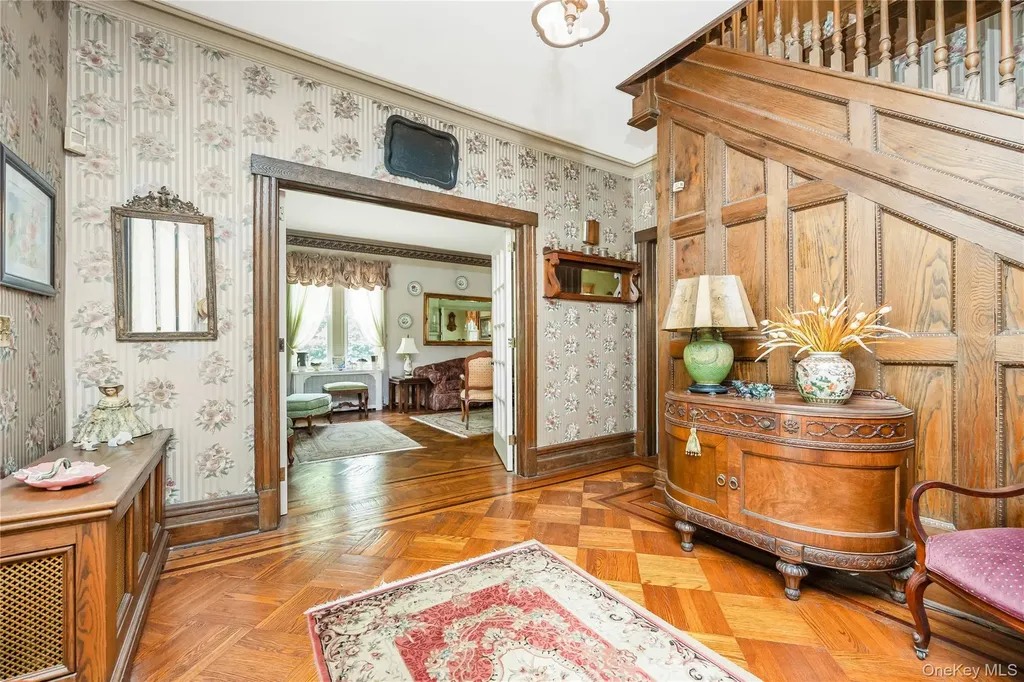 67 Davison Place Rockville Centre NY 11570
