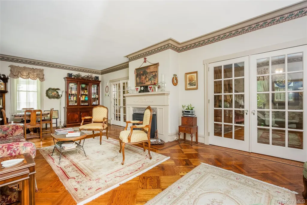 67 Davison Place Rockville Centre NY 11570