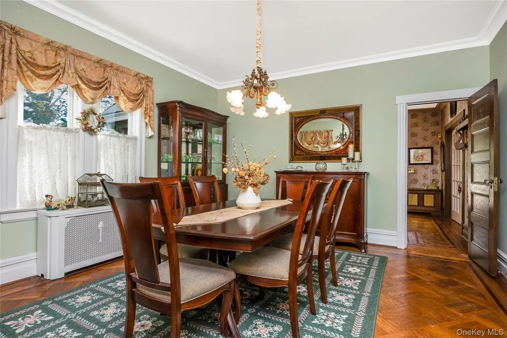 67 Davison Place Rockville Centre NY 11570