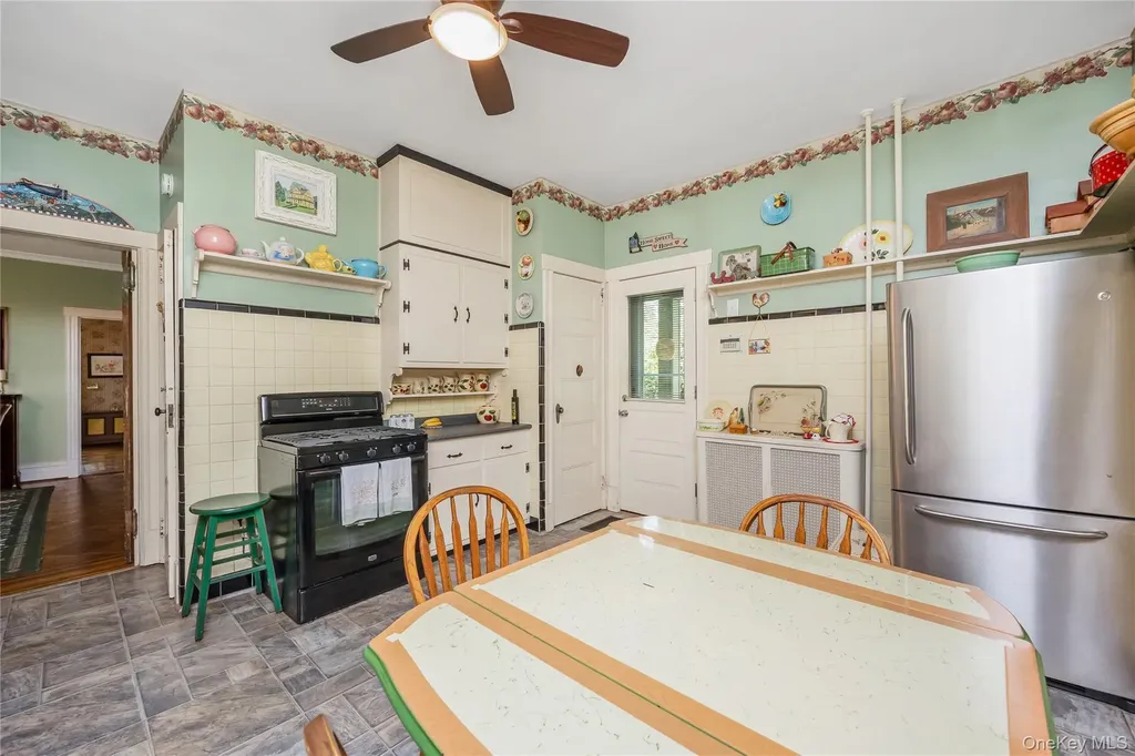 67 Davison Place Rockville Centre NY 11570