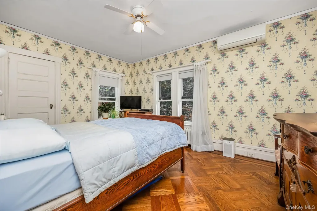 67 Davison Place Rockville Centre NY 11570