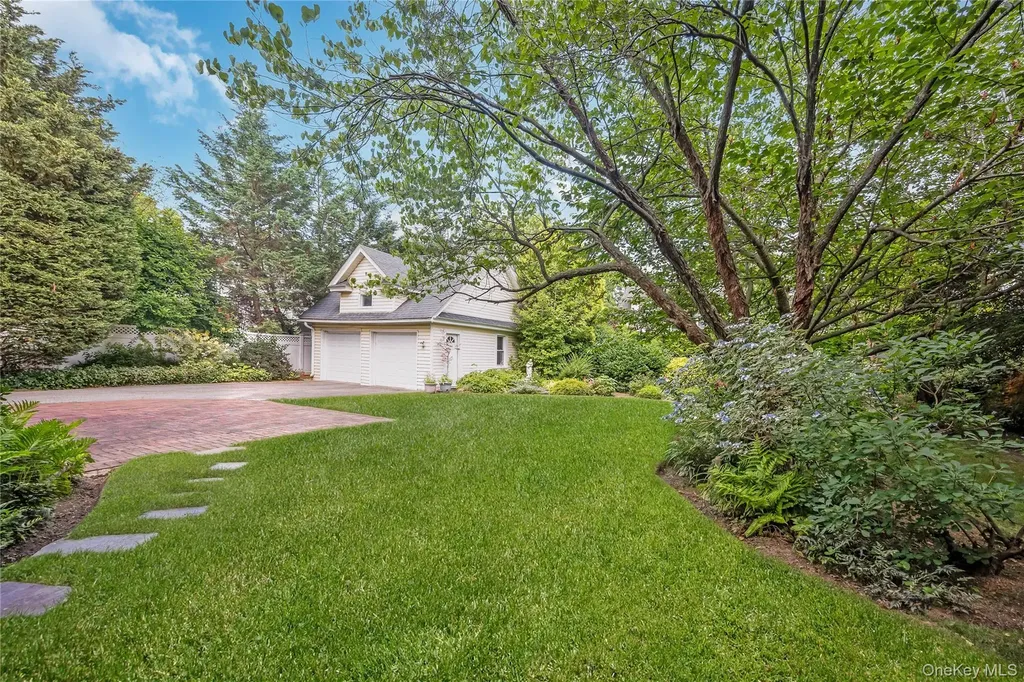 67 Davison Place Rockville Centre NY 11570