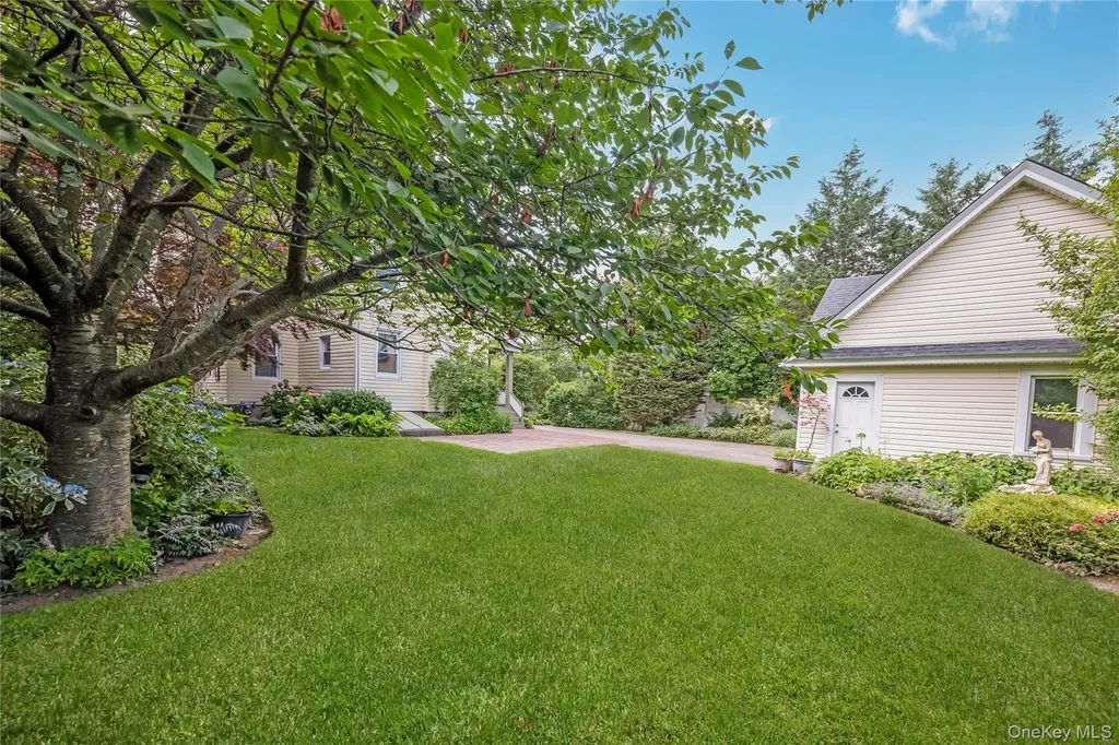 67 Davison Place Rockville Centre NY 11570