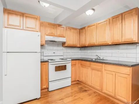1907 Southern Boulevard Bronx NY 10460