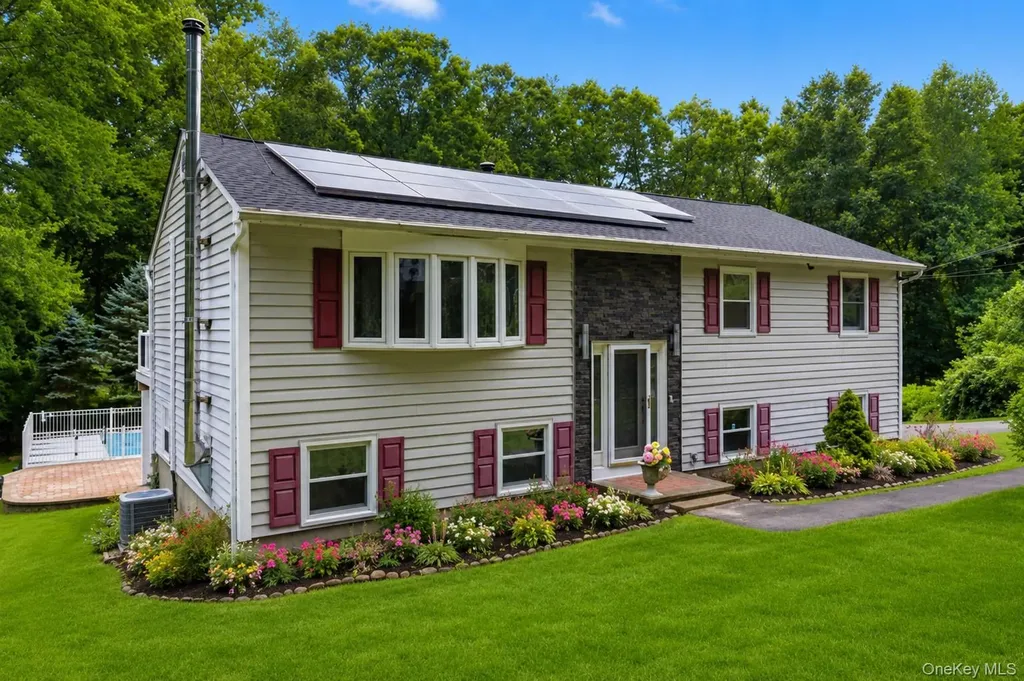 27 Casse Court Mahopac NY 10541