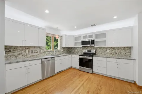 27 Casse Court Mahopac NY 10541