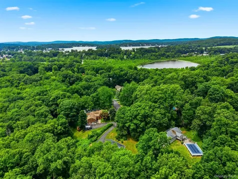 27 Casse Court Mahopac NY 10541