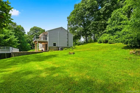 27 Casse Court Mahopac NY 10541