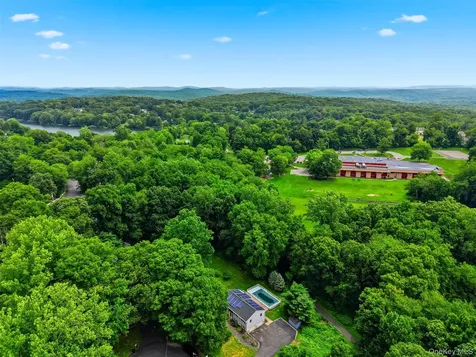 27 Casse Court Mahopac NY 10541
