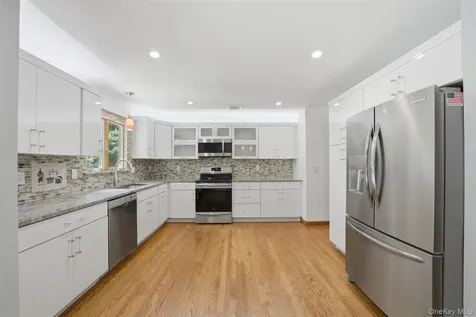 27 Casse Court Mahopac NY 10541