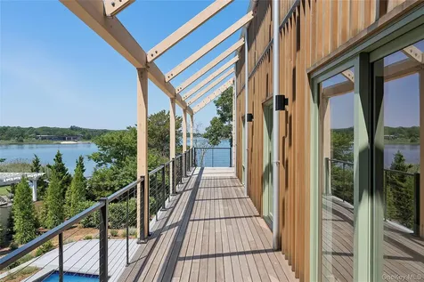 25 Bluff Point Road Sag Harbor NY 11963