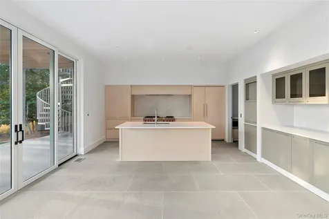 25 Bluff Point Road Sag Harbor NY 11963