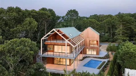 25 Bluff Point Road Sag Harbor NY 11963