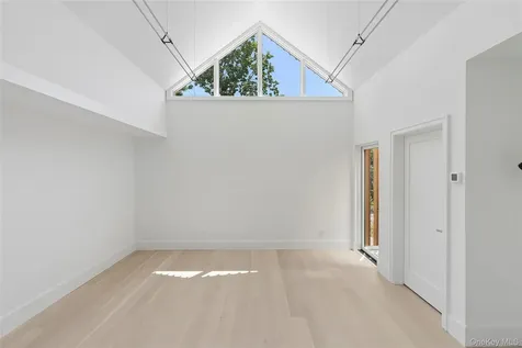 25 Bluff Point Road Sag Harbor NY 11963