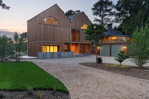 25 Bluff Point Road Sag Harbor NY 11963