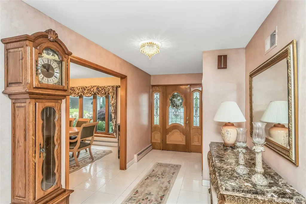 3901 Jane Court Seaford NY 11783
