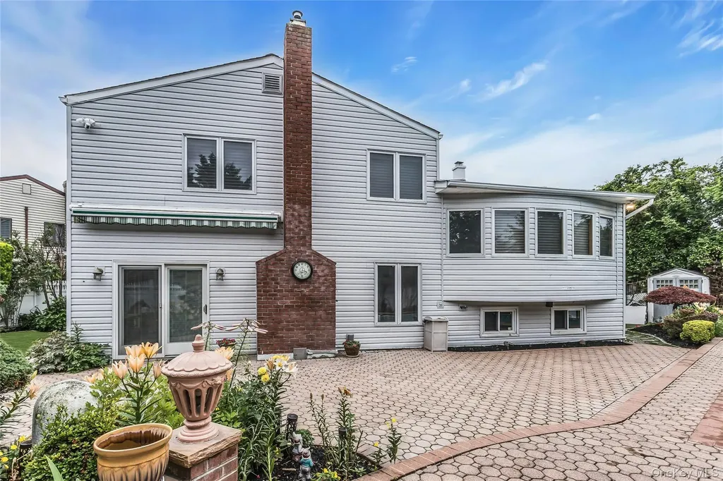 3901 Jane Court Seaford NY 11783