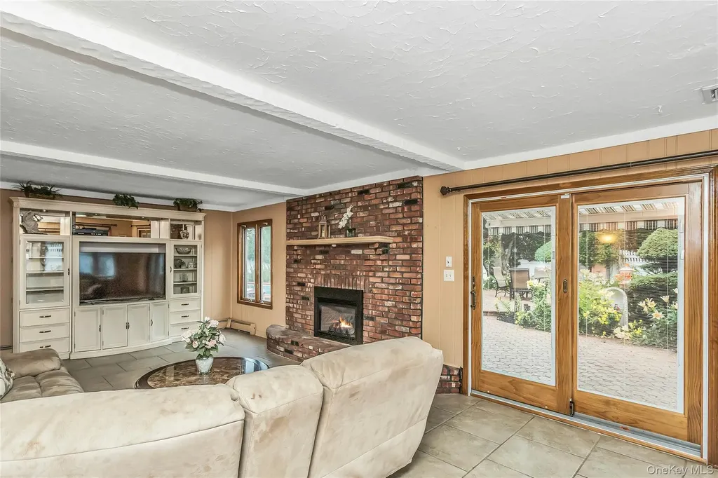 3901 Jane Court Seaford NY 11783