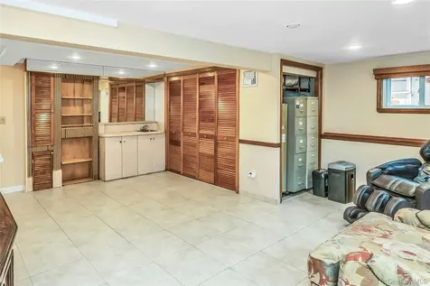 3901 Jane Court Seaford NY 11783