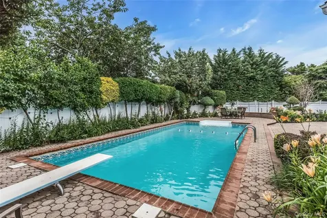 3901 Jane Court Seaford NY 11783