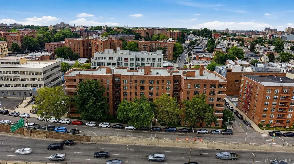 84-31 Van Wyck Expressway Briarwood NY 11435